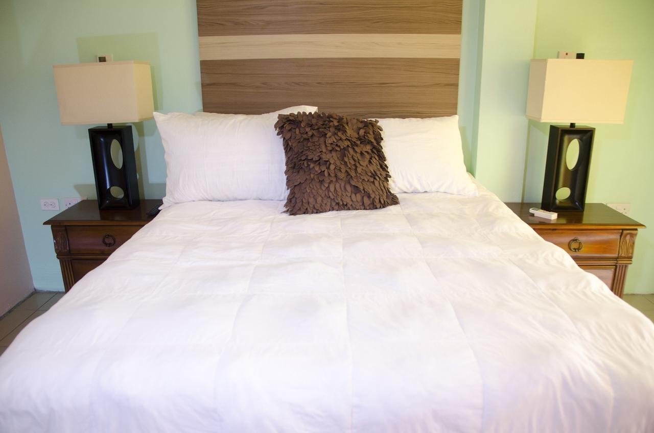 Bed and Breakfast Matthew'S Miracle View Roseau Exterior foto